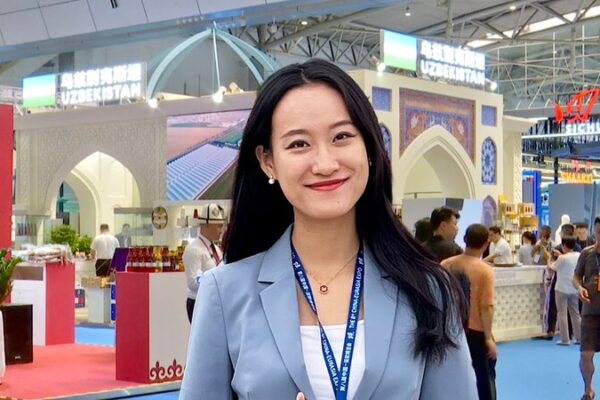 8th_China_Eurasia_Expo_Unites_50_Nations_in_Urumqi video poster