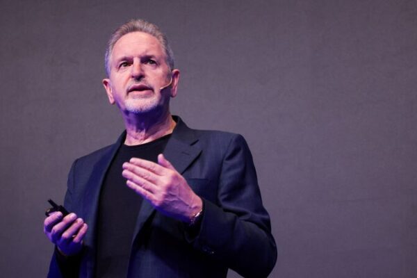 Arm Sets Sights on Dominating 50% of Windows PC Market in Five Years Arm_Sets_Sights_on_Dominating_50__of_Windows_PC_Market_in_Five_Years