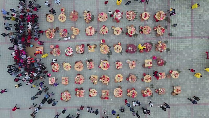 Cantonese_Chef_Lei_Kalin_Prepares_Thousands_of_Chicken_Dishes_for_Chinese_New_Year video poster