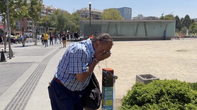 Chile Faces Unprecedented Heatwave: Extreme Alerts Issued in Six Regions Chile_Faces_Unprecedented_Heatwave__Extreme_Alerts_Issued_in_Six_Regions