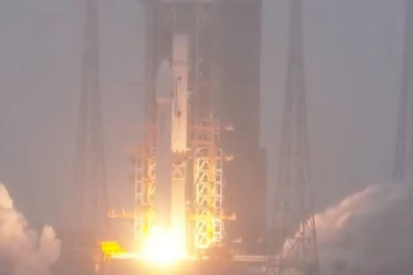China Advances Space Ambitions with New Low-Earth Orbit Satellite Cluster China_Advances_Space_Ambitions_with_New_Low_Earth_Orbit_Satellite_Cluster video poster