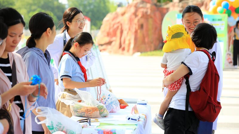 China Launches 13 Policies to Boost Birth Rates Amid Aging Population China_Launches_13_Policies_to_Boost_Birth_Rates_Amid_Aging_Population