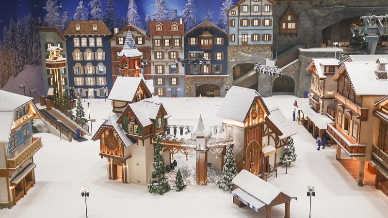 China_Opens_World_s_Largest_Indoor_Ski_Resort_to_Global_Visitors_poster - My Global News: Voices of a New Era China_Opens_World_s_Largest_Indoor_Ski_Resort_to_Global_Visitors video poster