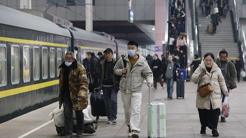 China_Sells_Over_200_Million_Train_Tickets_for_2025_Spring_Festival_Rush