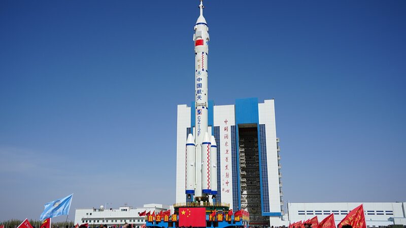 China_Soars_to_New_Heights__Shenzhou_18_Manned_Mission_Launches_to_Space_Station video poster
