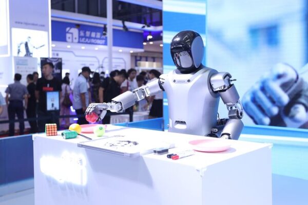 China Tops Global Industrial Robot Market for 11th Year China_Tops_Global_Industrial_Robot_Market_for_11th_Year