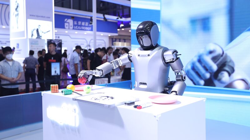 China_Tops_Global_Industrial_Robot_Market_for_11th_Year