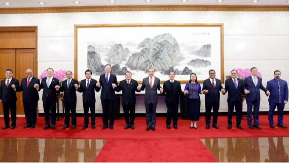 China_and_ASEAN_Aim_for_Sustainable_Growth_and_Regional_Peace