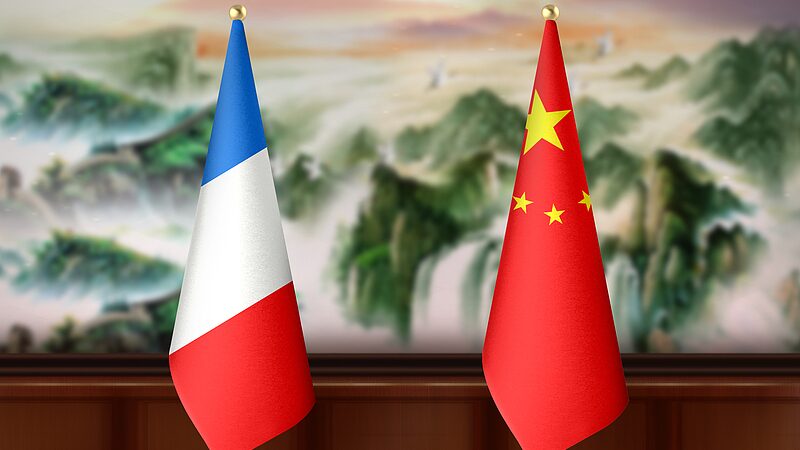 China_and_France_Pledge_to_Boost_Economic_and_Financial_Cooperation