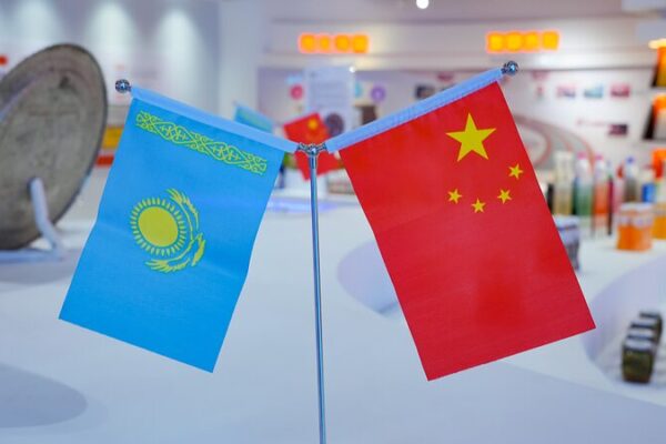 China and Kazakhstan Embark on Golden Era of Strategic Partnership China_and_Kazakhstan_Embark_on_Golden_Era_of_Strategic_Partnership