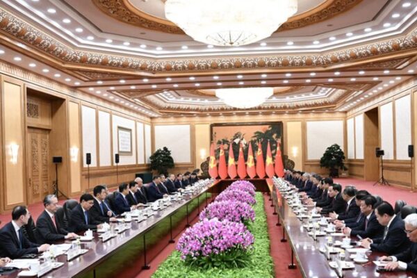 China and Vietnam Pave the Way for a Shared Future with Renewed Partnership China_and_Vietnam_Pave_the_Way_for_a_Shared_Future_with_Renewed_Partnership video poster