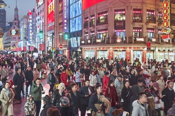 China’s Consumer Market Rebounds with Steady Growth in Q1 China_s_Consumer_Market_Rebounds_with_Steady_Growth_in_Q1