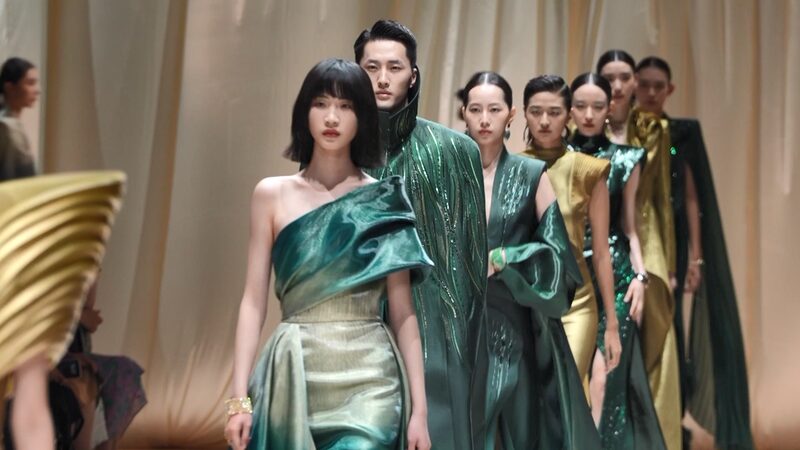 China’s Cultural Wave: Vloggers, Fashion, Travel, and Coffee Trends China_s_Cultural_Wave__Vloggers__Fashion__Travel__and_Coffee_Trends