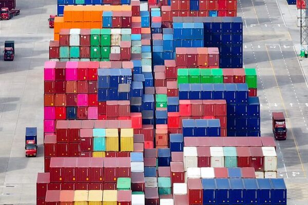 China’s Foreign Trade Surges 6% in First Eight Months China_s_Foreign_Trade_Surges_6__in_First_Eight_Months