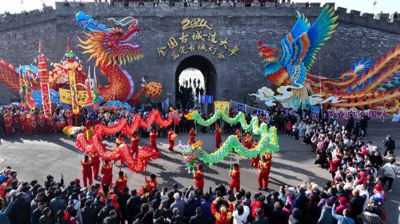 China_s_Spring_Festival_Spurs_Record_Consumption_Growth_in_2024