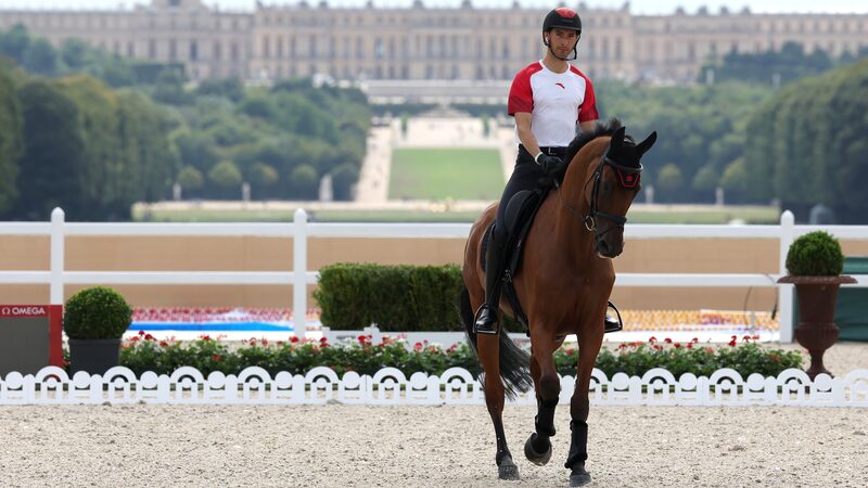 Chinese Equestrian Stars Arrive at Versailles for Paris 2024 Olympics Chinese_Equestrian_Stars_Arrive_at_Versailles_for_Paris_2024_Olympics video poster