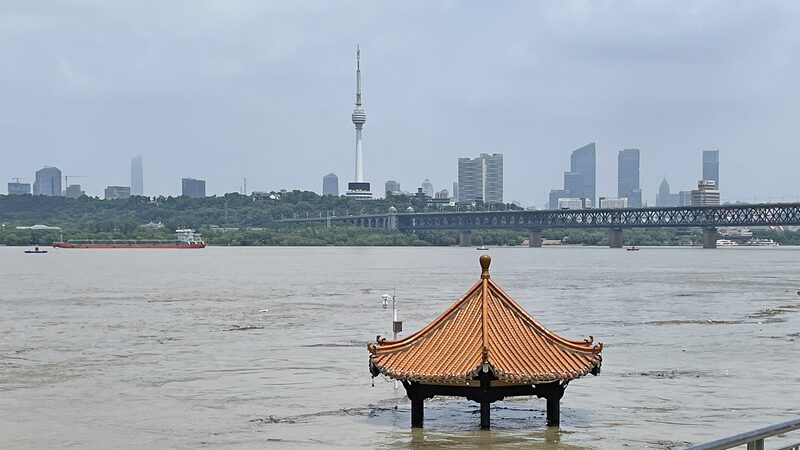 Chinese Mainland Boosts Road Recovery with ¥45M for Flood Damage Chinese_Mainland_Boosts_Road_Recovery_with__45M_for_Flood_Damage