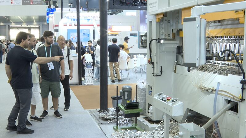 Chinese_Mainland_Lifts_All_Restrictions_on_Foreign_Manufacturing_Investments