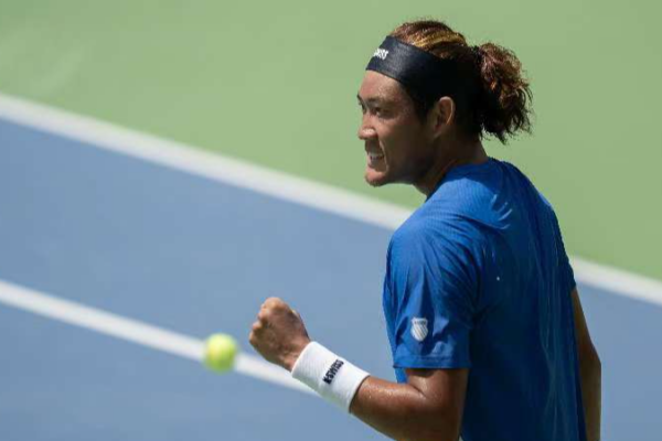 Chinese_Mainland_s_Zhang_Zhizhen_Triumphs_Over_Perricard_at_Cincinnati_Open