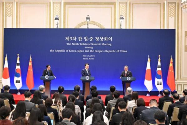 Chinese Premier Urges Strengthened China-Japan-ROK Cooperation to Boost Regional Prosperity Chinese_Premier_Urges_Strengthened_China_Japan_ROK_Cooperation_to_Boost_Regional_Prosperity