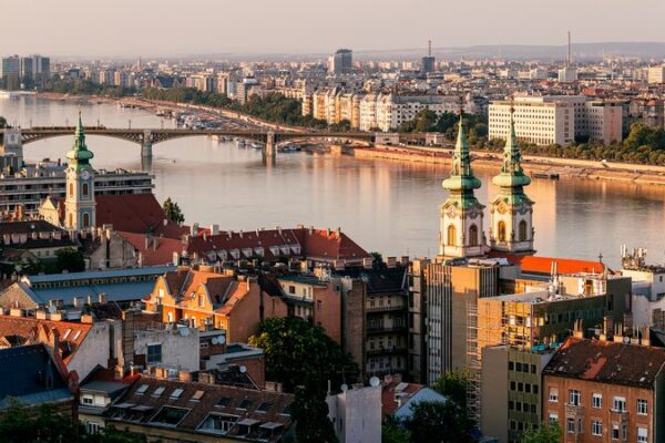 Chinese_President_Xi_Jinping_Arrives_in_Budapest_for_State_Visit video poster