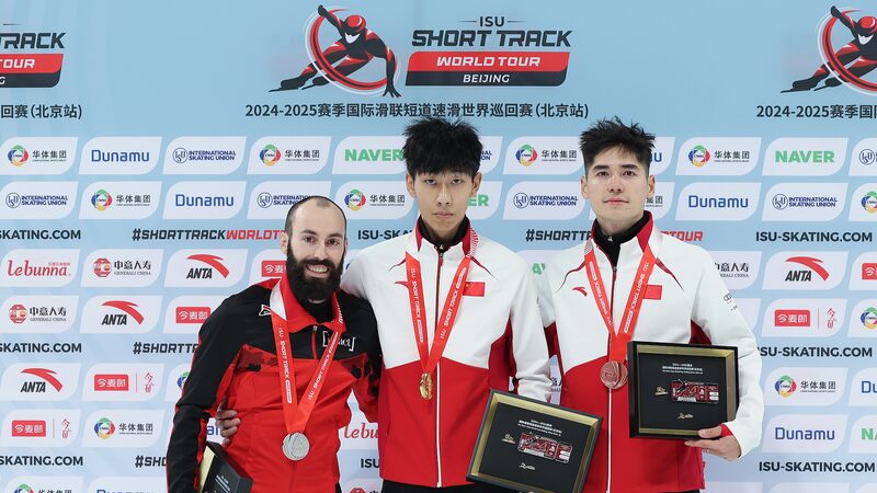 Chinese_Skater_Sun_Long_Clinches_Men_s_500m_Gold_at_Short_Track_World_Tour