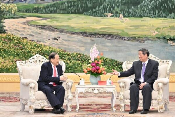 Chinese_Vice_Premier_Pledges_Enhanced_Support_for_Foreign_Investors