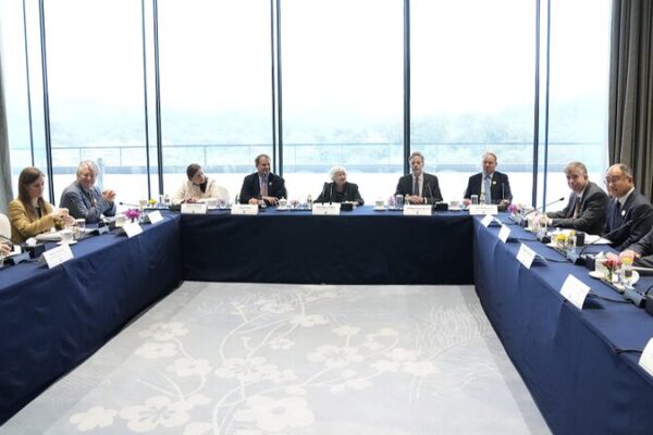 Chinese Vice Premier and U.S. Treasury Secretary Hold Key Economic Talks Chinese_Vice_Premier_and_U_S__Treasury_Secretary_Hold_Key_Economic_Talks