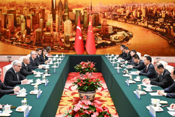 Chinese Vice President Meets Turkish Finance Minister to Strengthen Bilateral Ties Chinese_Vice_President_Meets_Turkish_Finance_Minister_to_Strengthen_Bilateral_Ties