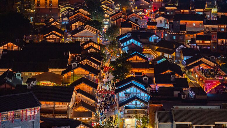 Chongqing_s_18_Steps__Where_Tradition_Meets_Modernity