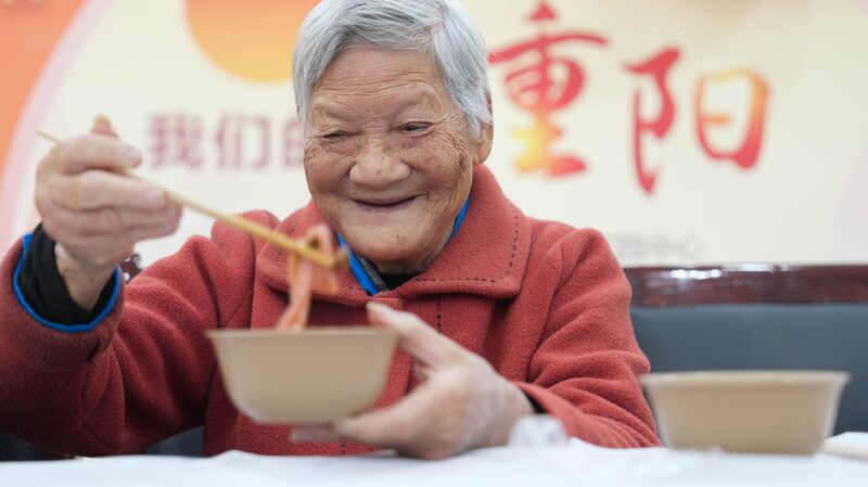 Chongyang_Festival__Honoring_the_Elderly_with_Traditional_Blessing_Dishes