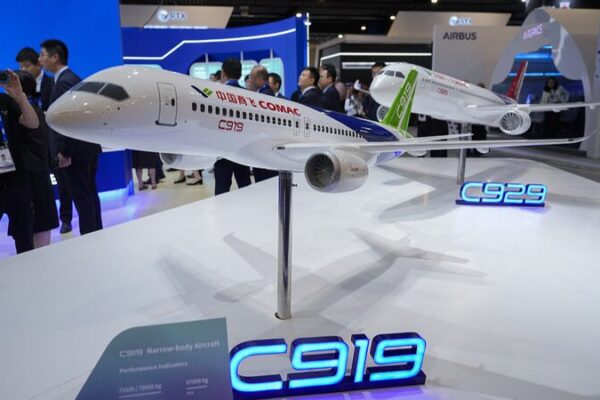 Commercial Aerospace: Fueling Innovation Across Industries Commercial_Aerospace__Fueling_Innovation_Across_Industries