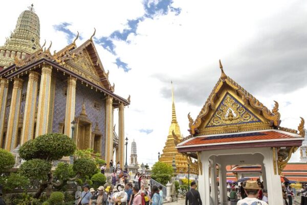 Discover Bangkok’s Grand Palace: Thailand’s Timeless Jewel Discover_Bangkok_s_Grand_Palace__Thailand_s_Timeless_Jewel