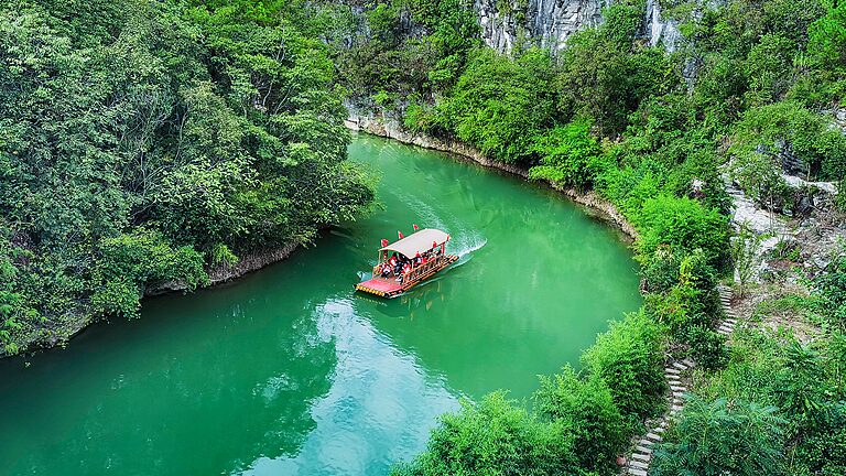 Discover_Jiudaowan__Guizhou_s_Emerald_Gem_for_Nature_Lovers - My Global News: Voices of a New Era Discover_Jiudaowan__Guizhou_s_Emerald_Gem_for_Nature_Lovers