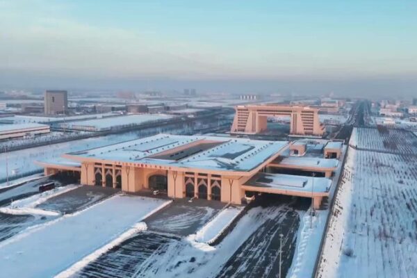 Discover Khorgos: Winter Wonderland in Xinjiang Discover_Khorgos__Winter_Wonderland_in_Xinjiang video poster