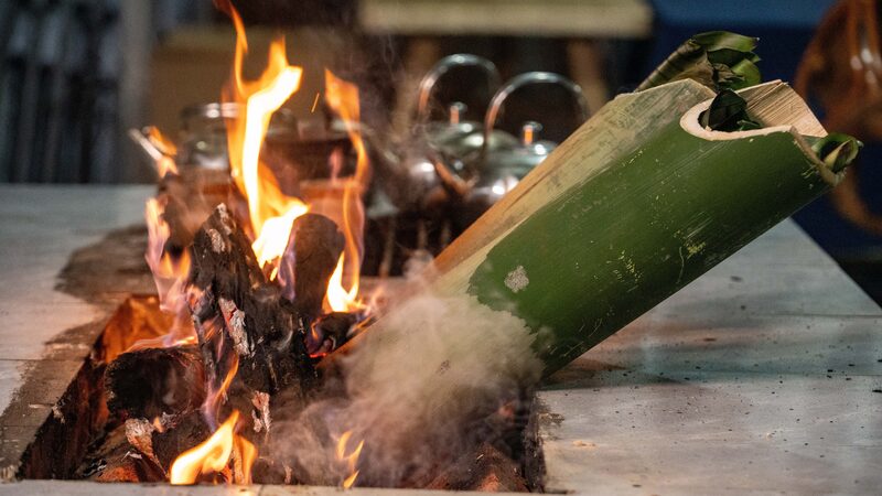 Discover_Yunnan_s_Flaming_Bamboo_Tube_Chicken_Rice__A_Culinary_Masterpiece