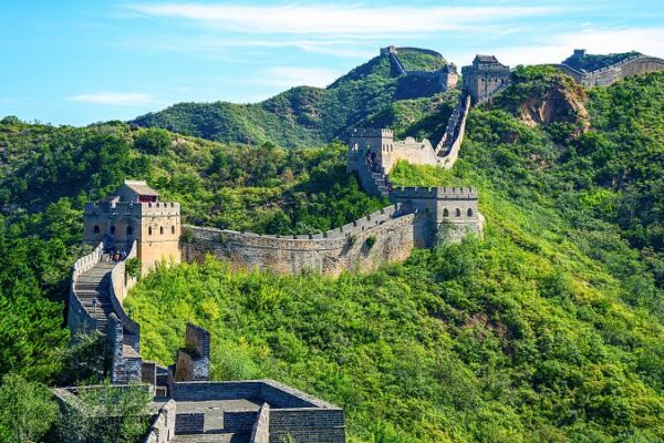 Discover the Majestic Jinshanling: A Hidden Gem of the Great Wall Discover_the_Majestic_Jinshanling__A_Hidden_Gem_of_the_Great_Wall