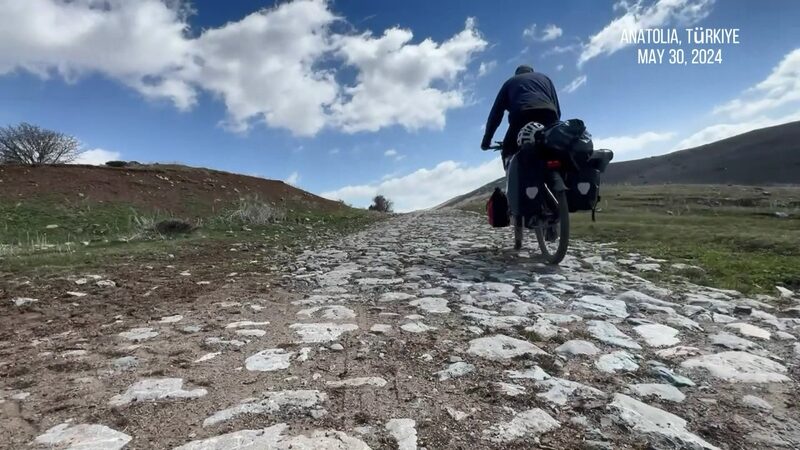 Exploring China’s Rich Cultural Tapestry: From Bicycle Odysseys to Ancient Wisdom Exploring_China_s_Rich_Cultural_Tapestry__From_Bicycle_Odysseys_to_Ancient_Wisdom