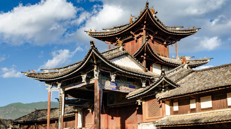 Exploring_Jianchuan__Yunnan_s_Scenic_Wood_Carving_Art_Town video poster