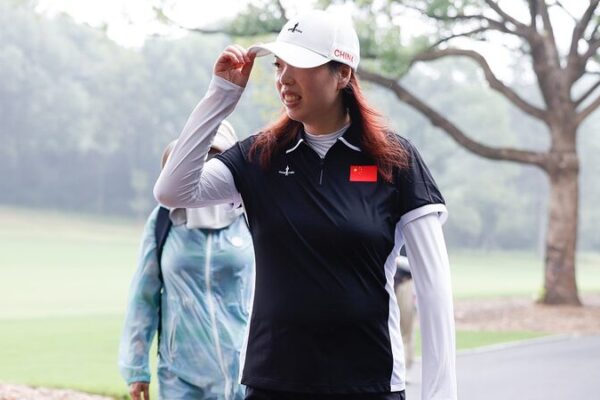 Feng Shanshan Eyes Success for Chinese Mainland Golfers in Paris Feng_Shanshan_Eyes_Success_for_Chinese_Mainland_Golfers_in_Paris video poster