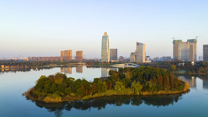 Fenghuang_Lake_Shines_as_Tongxiang_s_Sapphire_in_Zhejiang_Province