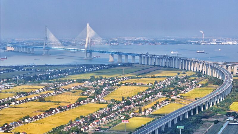 Foreign_Investors_Eye_China_s_Robust_Economic_Future