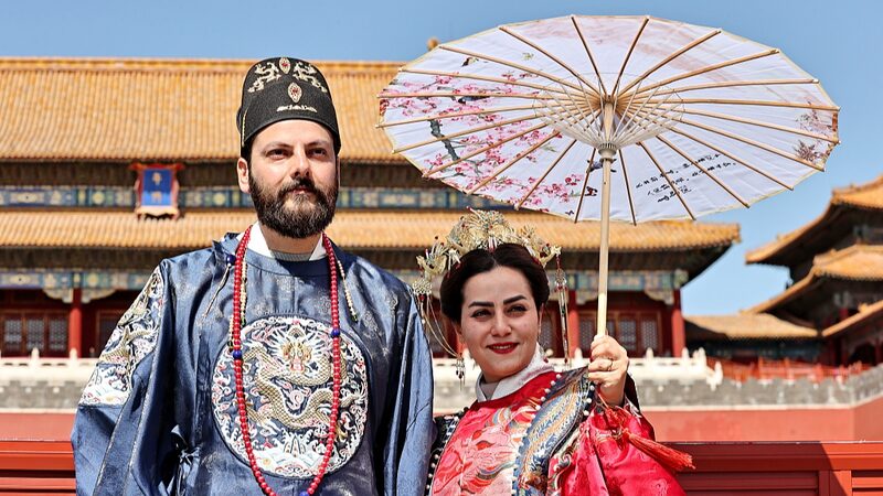 Foreign_Travelers_Share_Unexpected_Insights_on_China_s_Modern_Cities