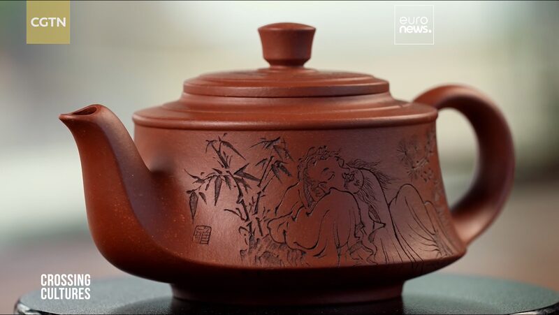 From_Earth_to_Art__Yixing_s_Timeless_Zisha_Teapot_Tradition video poster