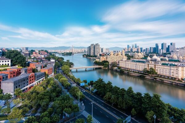Fuzhou: The City of Banyan Trees Blossoming Through Centuries Fuzhou__The_City_of_Banyan_Trees_Blossoming_Through_Centuries video poster