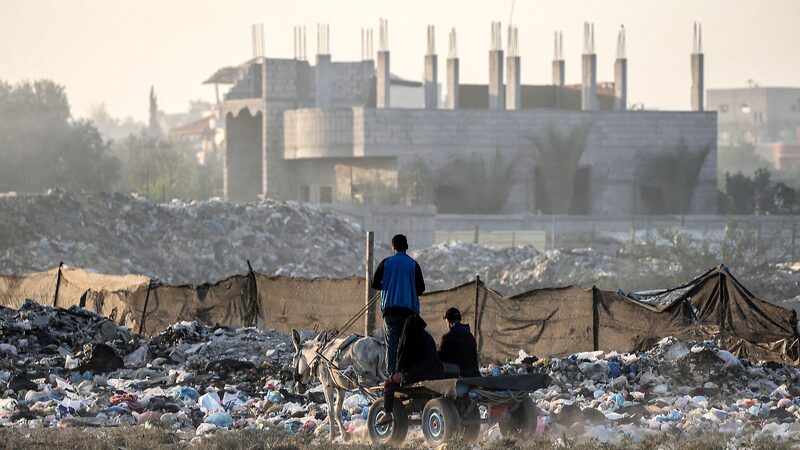 Gaza Conflict Escalates: Palestinian Death Toll Surges to 42,847 Gaza_Conflict_Escalates__Palestinian_Death_Toll_Surges_to_42_847