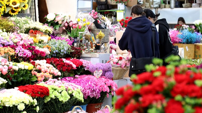 Global_Mother_s_Day__Unique_Traditions_Celebrated_Around_the_World