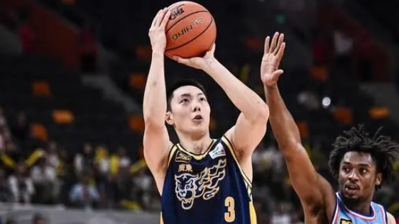 Guangdong_Southern_Tigers_Stage_Stunning_Comeback_to_Defeat_Xinjiang_Flying_Tigers