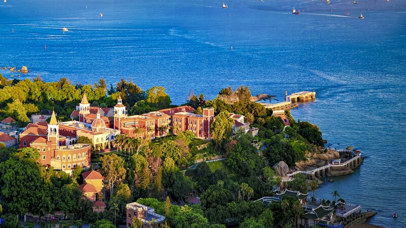 Gulangyu Island: A Pedestrian Paradise and UNESCO Treasure in Fujian Gulangyu_Island__A_Pedestrian_Paradise_and_UNESCO_Treasure_in_Fujian video poster
