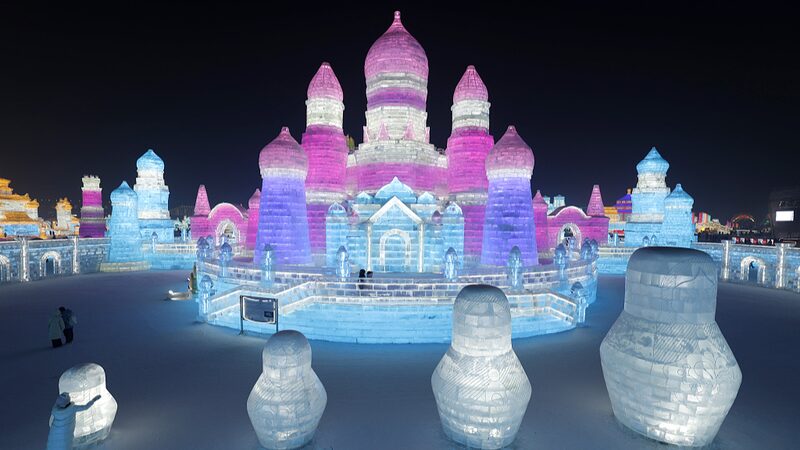 Harbin_Ice_and_Snow_World_Dazzles_Visitors_with_Stunning_Creations - My Global News: Voices of a New Era Harbin_Ice_and_Snow_World_Dazzles_Visitors_with_Stunning_Creations
